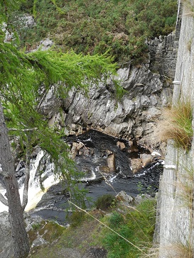 Rogie Falls 2.jpg